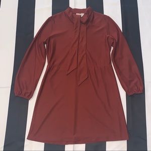 Vintage 1960’s pussy bow collar mini dress